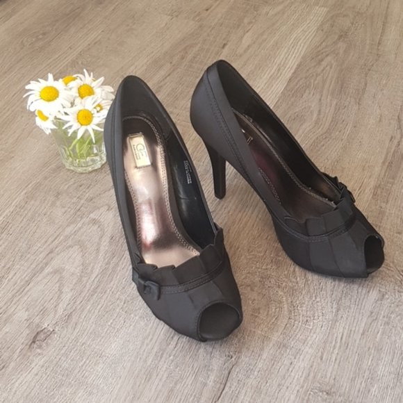 cause & effect peep toe satin high heels - Picture 4 of 4